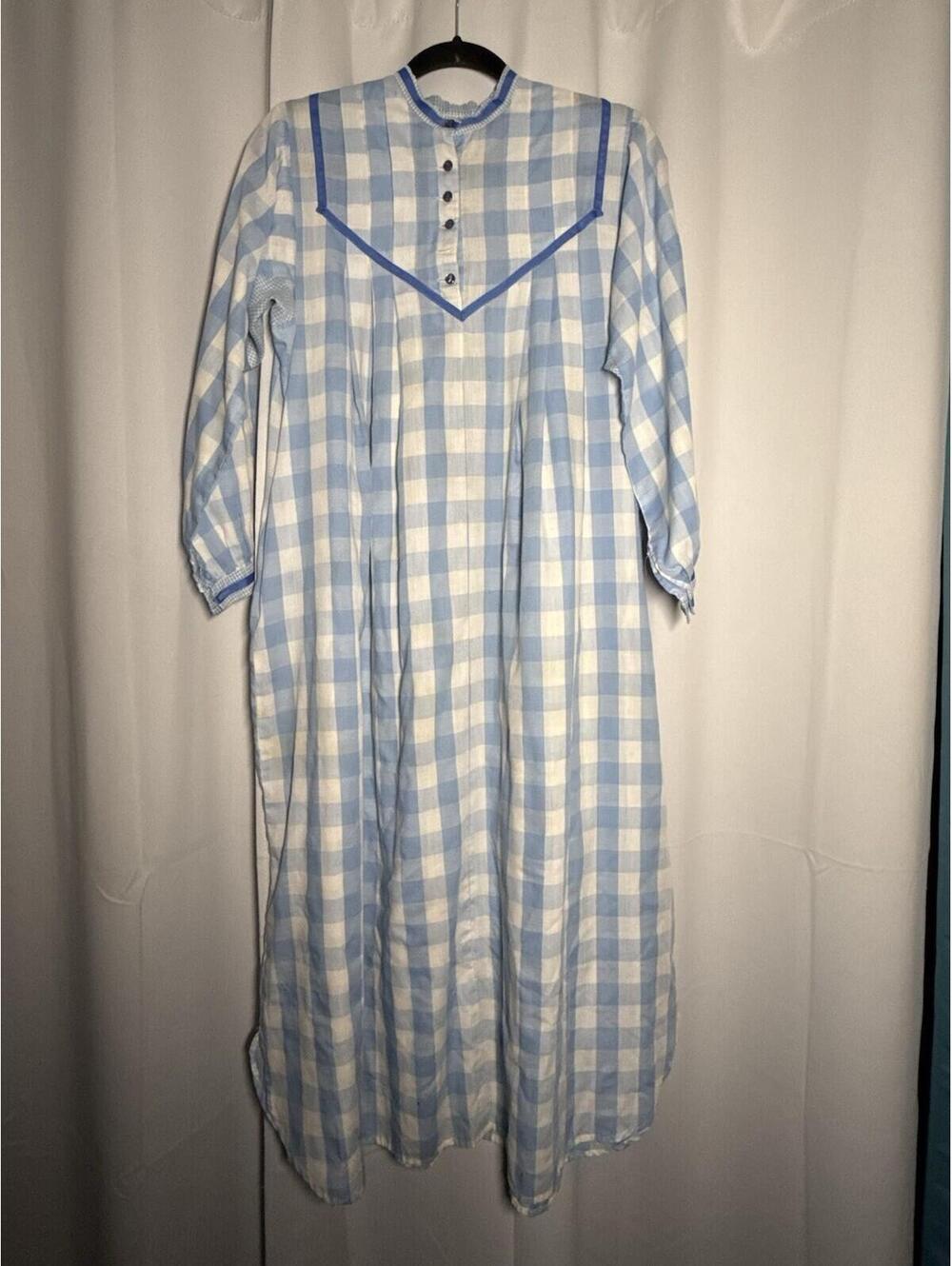 Vintage Hilda Hawaii Mu’uMu’u Dress Nightgown Grannycore  70s 80s Americana